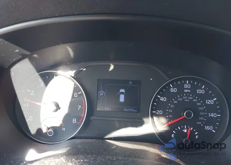 2018 Kia Sportage Lx z USA, uszkodzony, nr VIN KNDPM3AC3J7347750